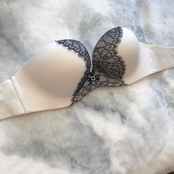 Victoria’s Secret bombshell strapless bra - Picture 5 of 8